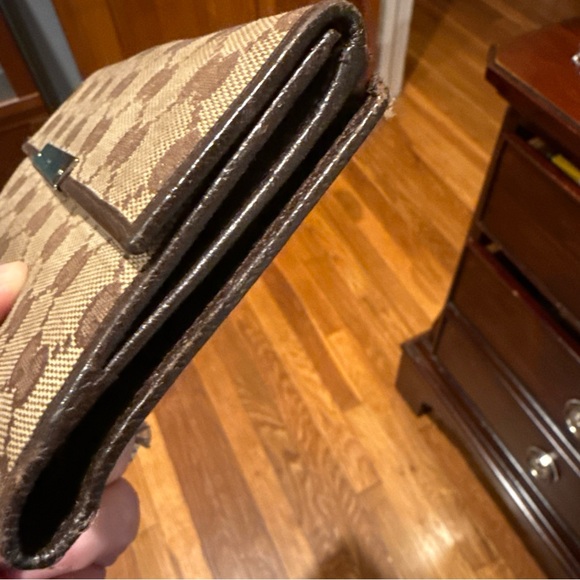 Gucci continental long wallet in the classic brown GG monogram canvas. - Picture 10 of 11